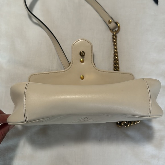Gucci GG MARMONT SMALL SHOULDER BAG like new - Picture 5 of 6
